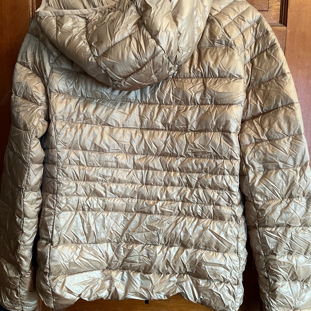 Bcbgmacazaria Packable Down Jacket Size M - image 2
